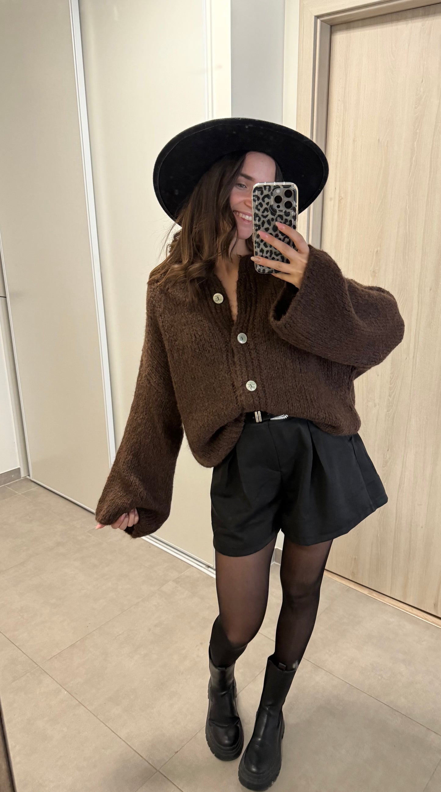 SHORT ISABELA- Noir